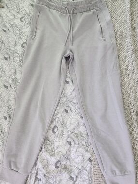 Old Navy Light Gray Kids Jogger Sweatpants with Drawstring